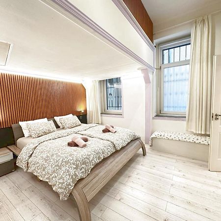 Yes, Yes! Lovely Apartment Good Amenities Budapest Center מראה חיצוני תמונה