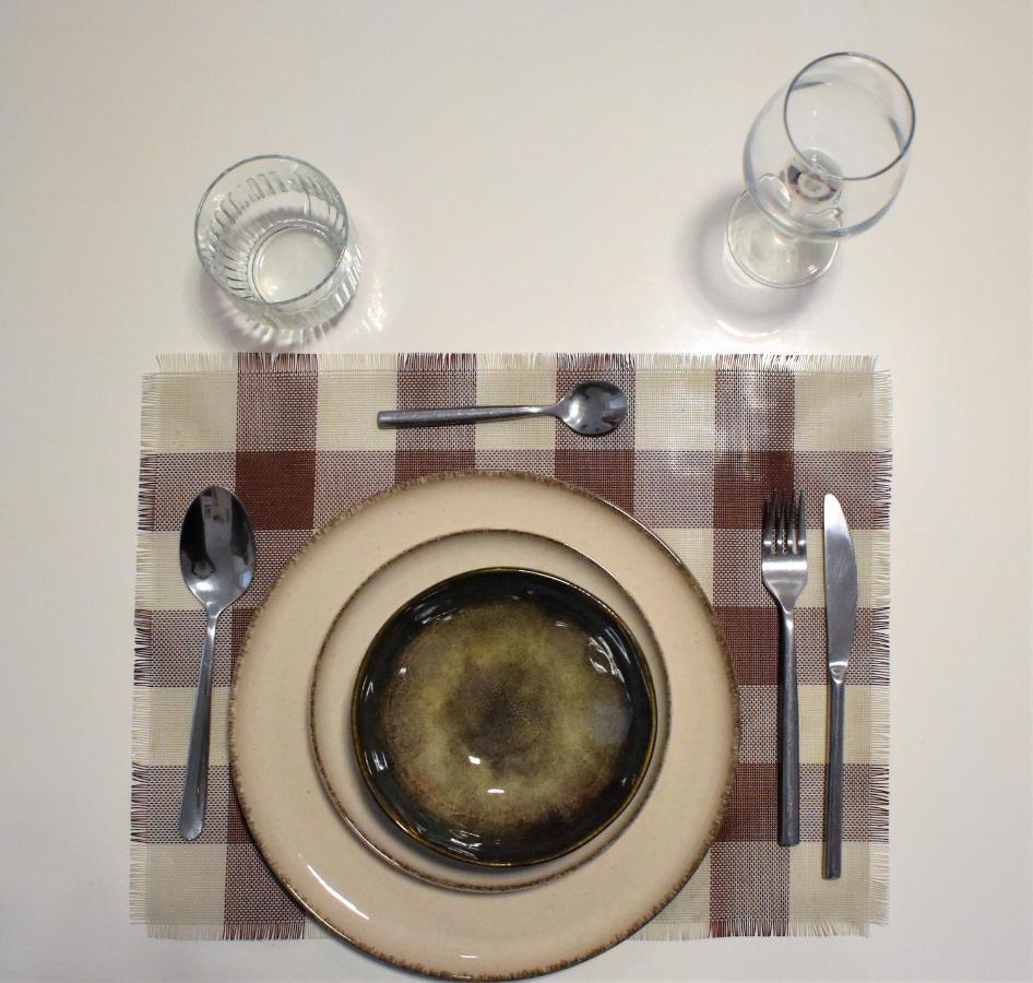 Yes, Yes! Lovely Apartment Good Amenities Budapest Center מראה חיצוני תמונה