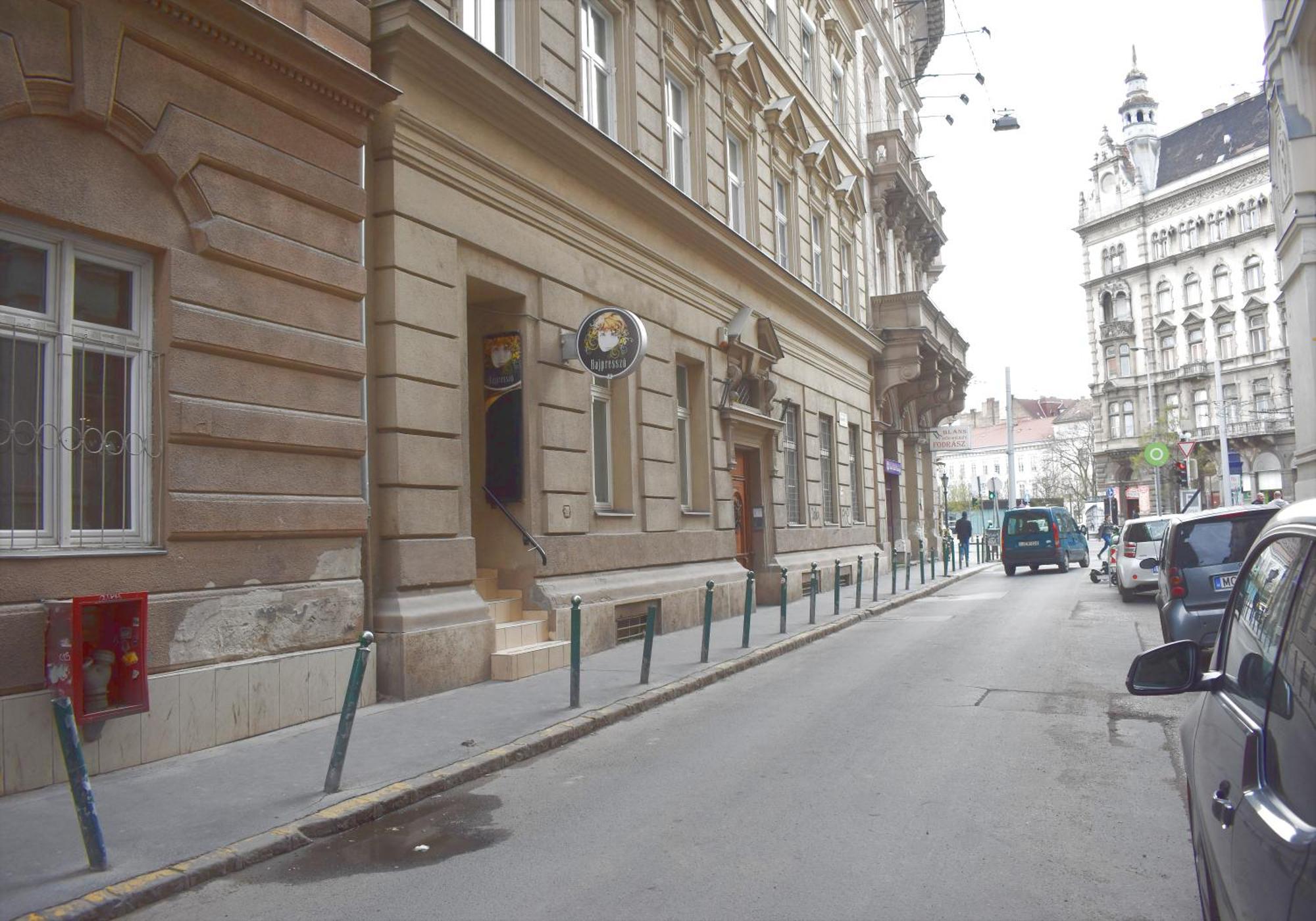 Yes, Yes! Lovely Apartment Good Amenities Budapest Center מראה חיצוני תמונה