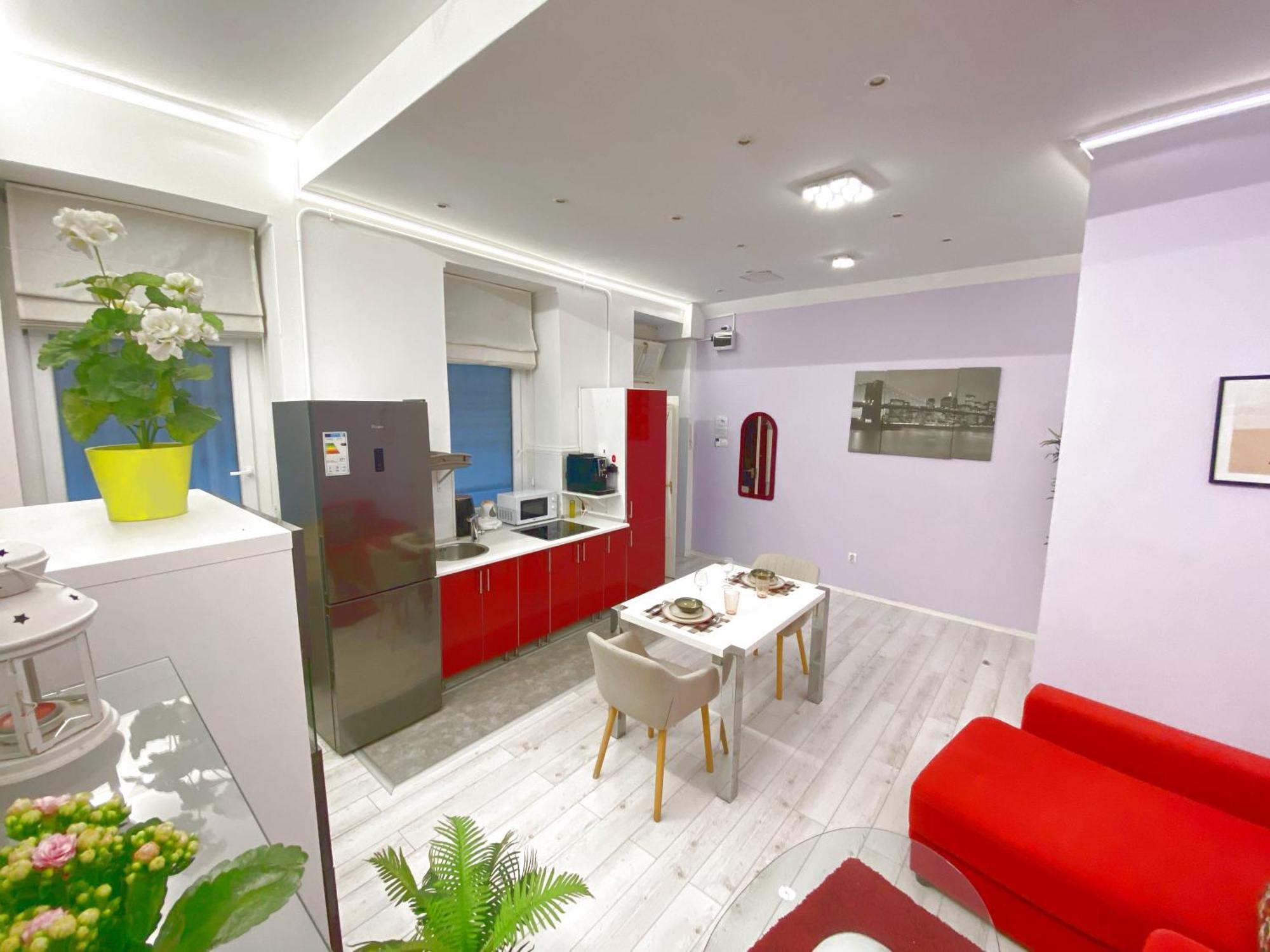 Yes, Yes! Lovely Apartment Good Amenities Budapest Center מראה חיצוני תמונה