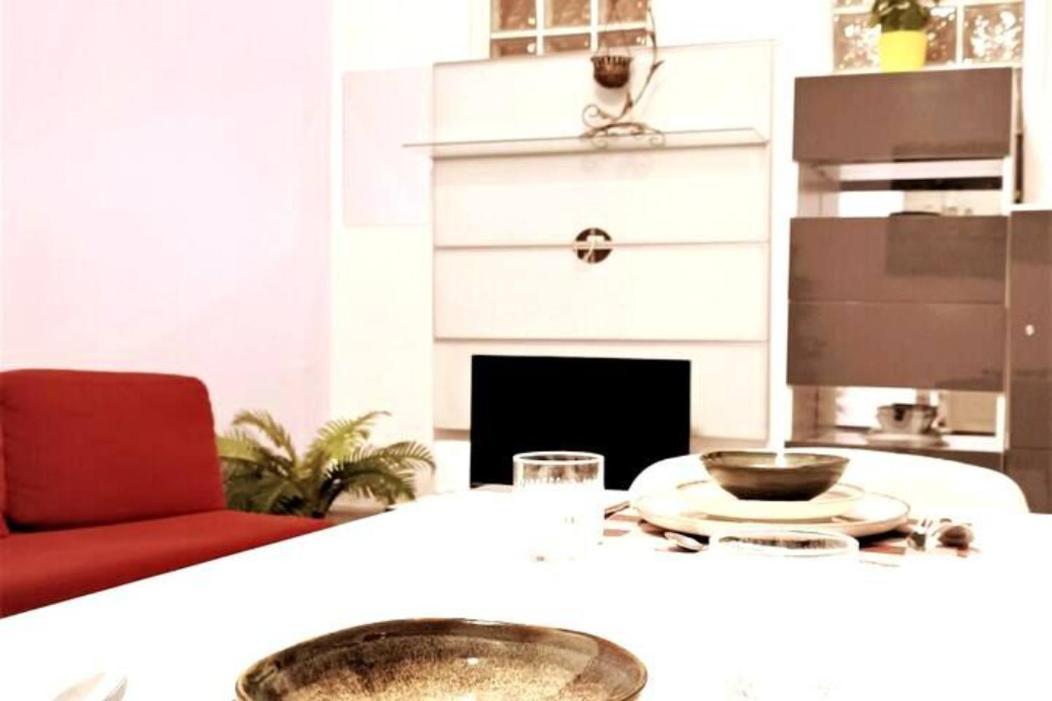 Yes, Yes! Lovely Apartment Good Amenities Budapest Center מראה חיצוני תמונה