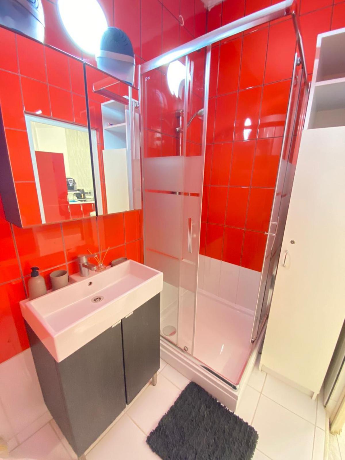 Yes, Yes! Lovely Apartment Good Amenities Budapest Center מראה חיצוני תמונה